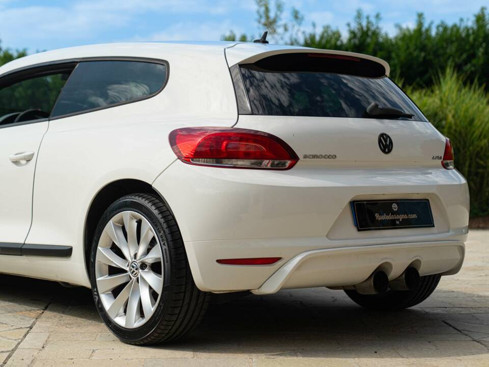 Bild 9/22 von Volkswagen Scirocco 2.0 TSI (2009)
