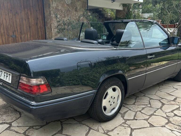 Bild 6/8 von Mercedes-Benz E 200 (1995)