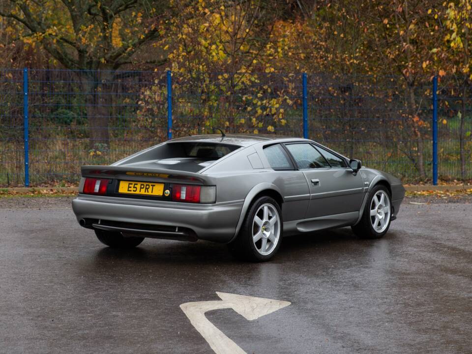 Image 36/50 of Lotus Esprit GT3 (1998)