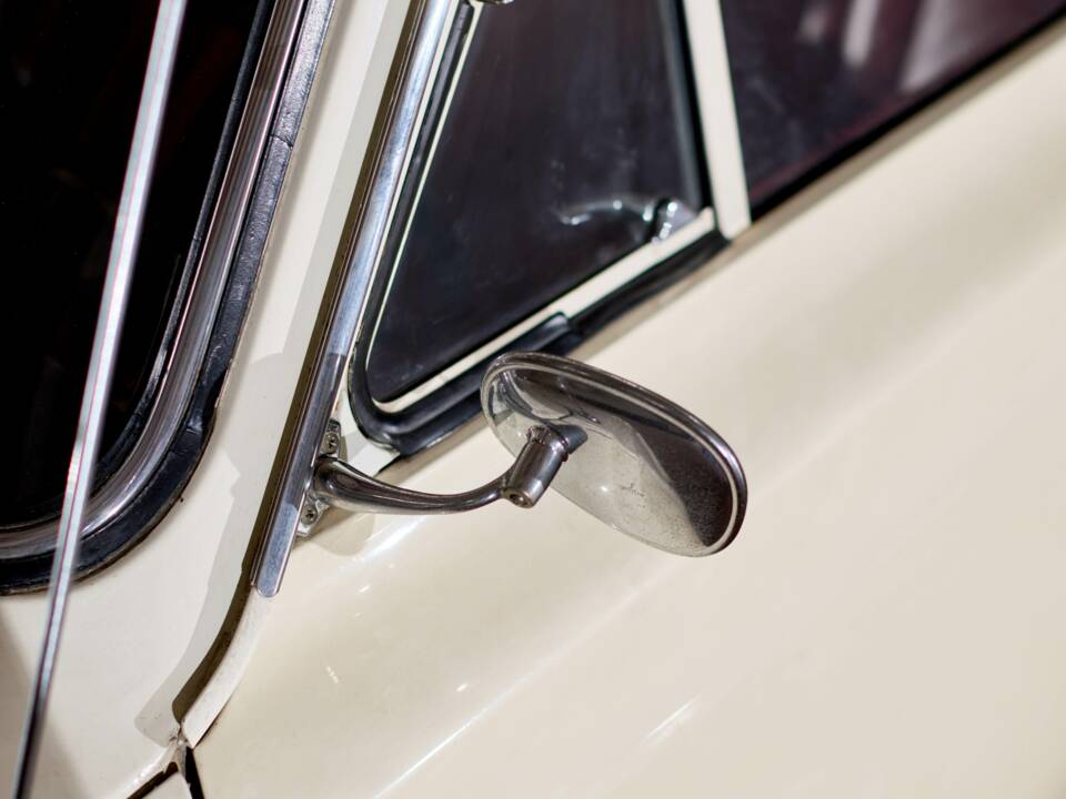 Bild 20/23 von Ford Cortina 1200 Deluxe (1965)