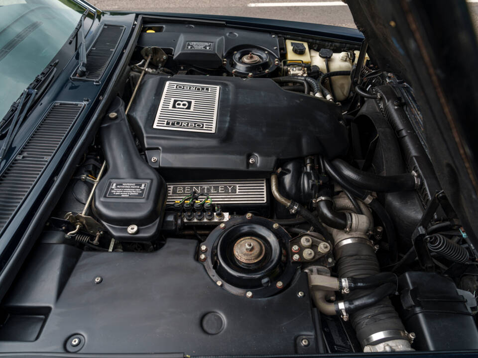 Bild 29/30 von Bentley Turbo RT (1997)