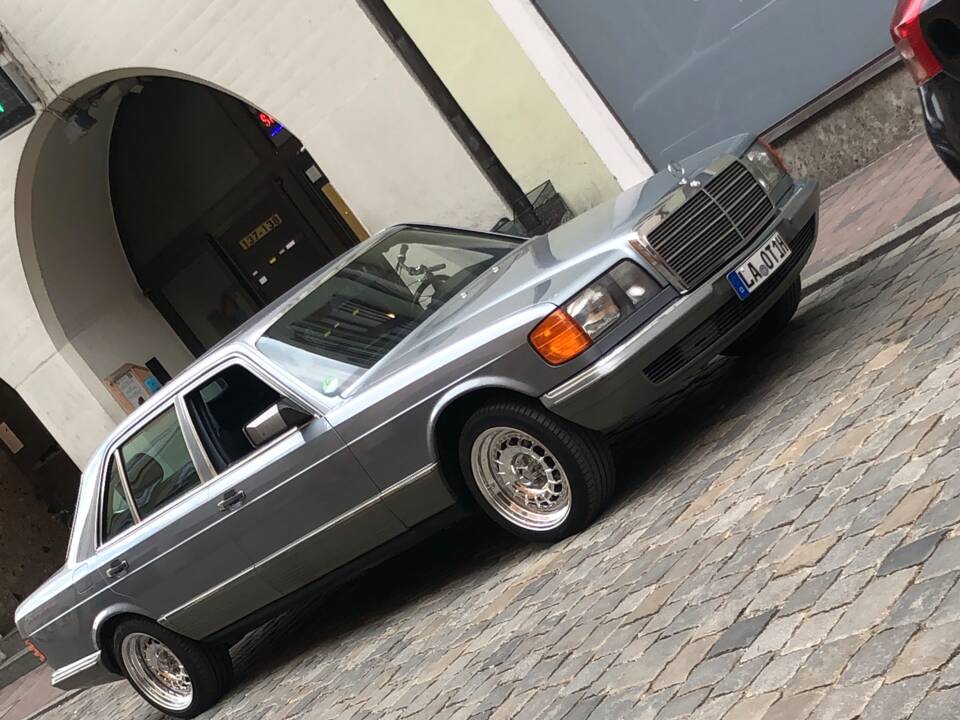 Afbeelding 3/15 van Mercedes-Benz 500 SEL (1983)