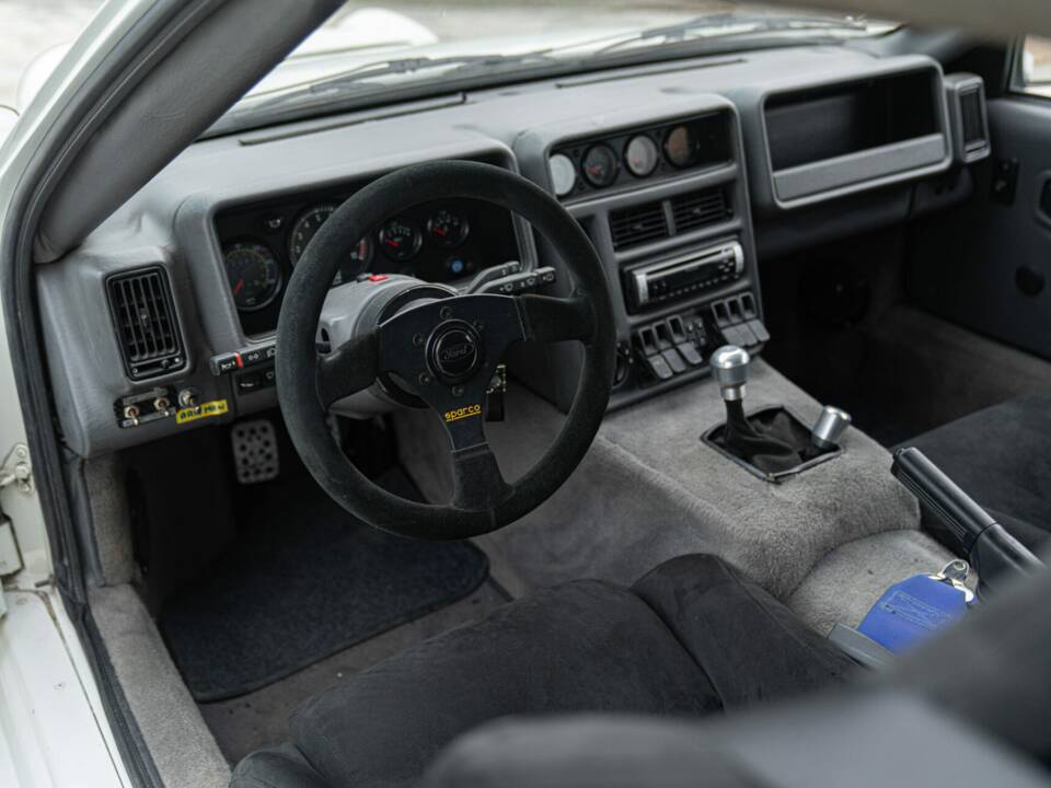 Bild 39/50 von Ford RS200 (1987)
