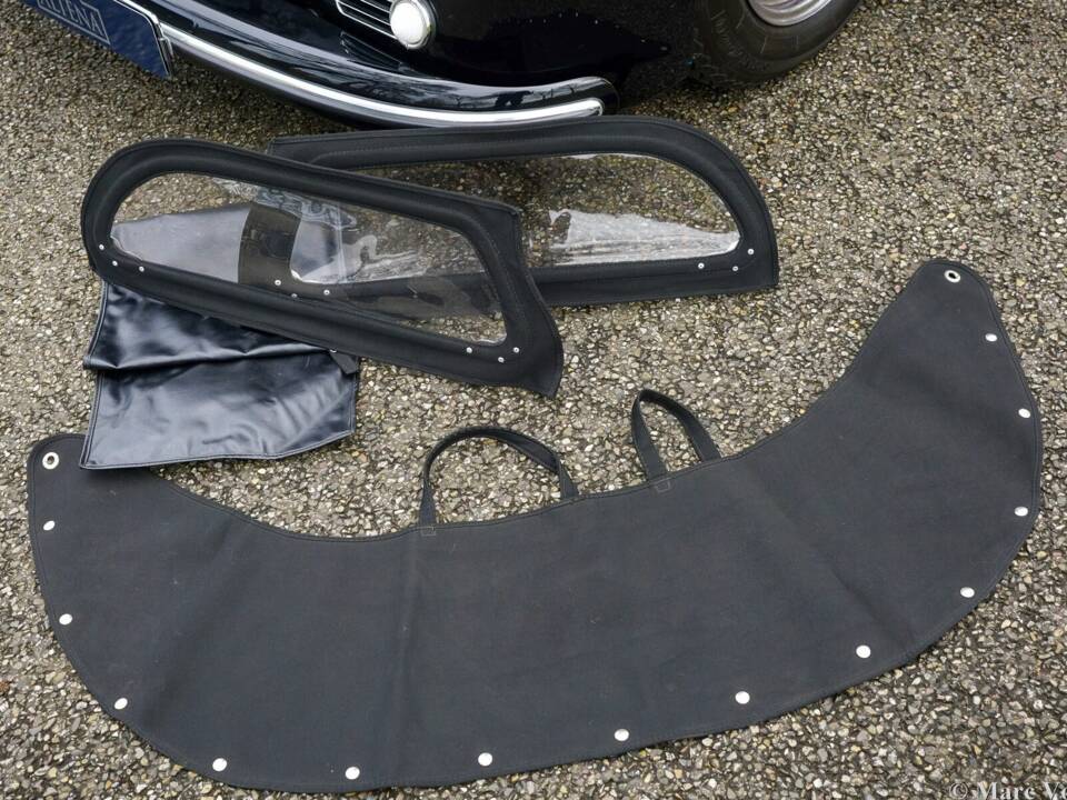 Image 19/49 of Porsche 356 C 1600 (1965)