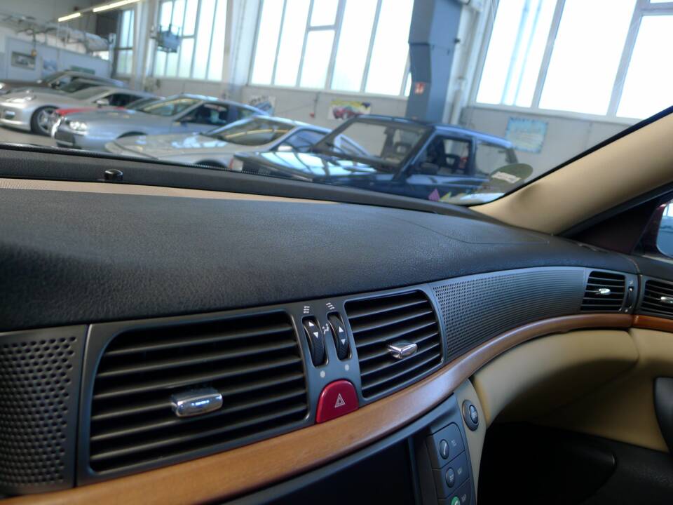 Imagen 4/42 de Lancia Thesis 2.4 (2002)