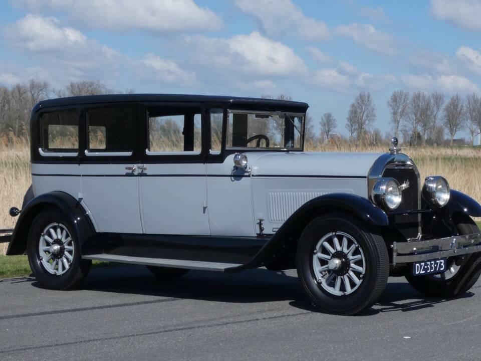 Image 1/32 of Locomobile 8-80 (1927)