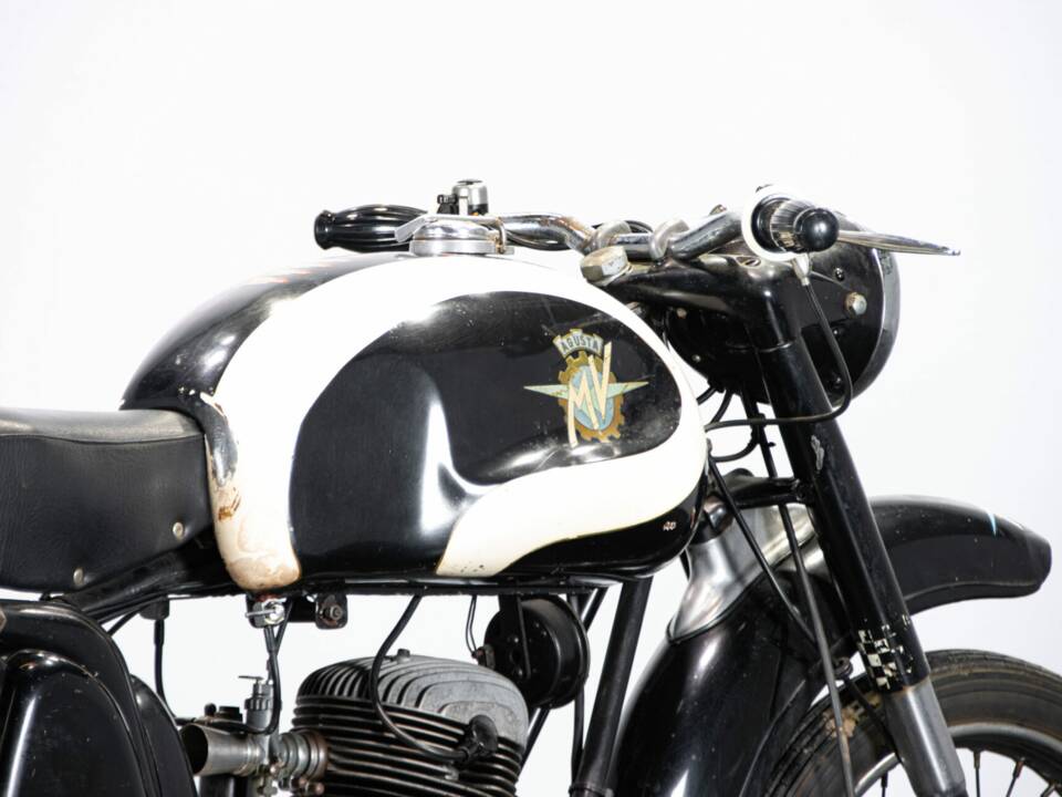 Image 11/50 of MV Agusta DUMMY (1958)