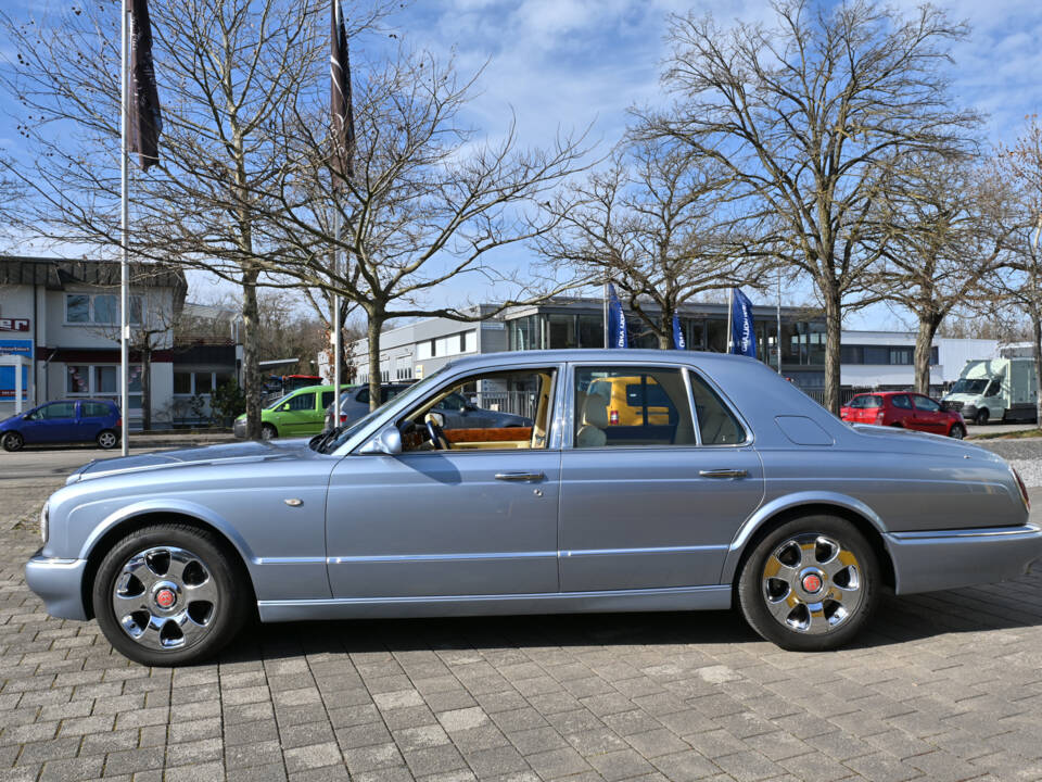 Image 3/29 of Bentley Arnage Le Mans (2001)