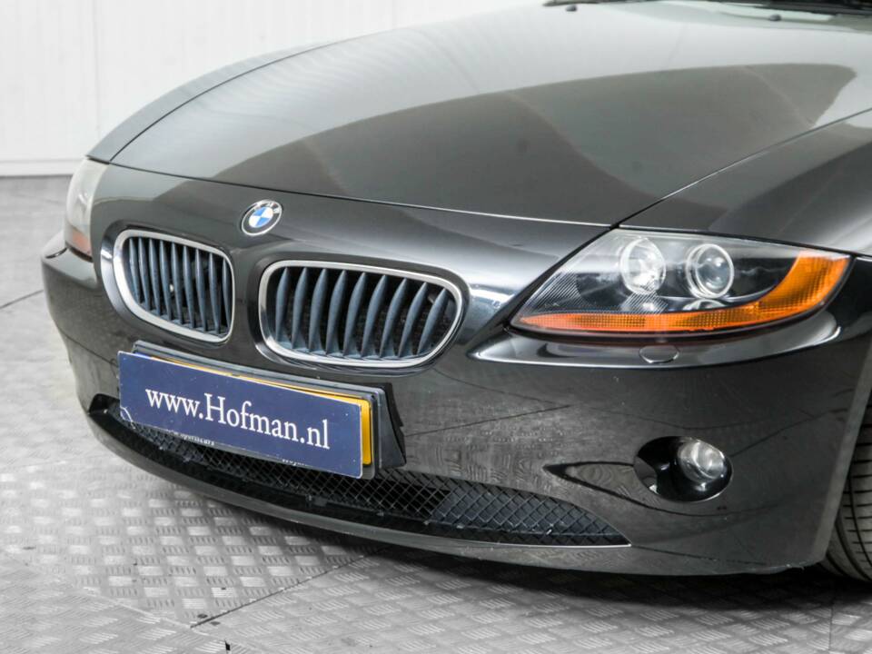 Bild 22/50 von BMW Z4 2.5i (2004)