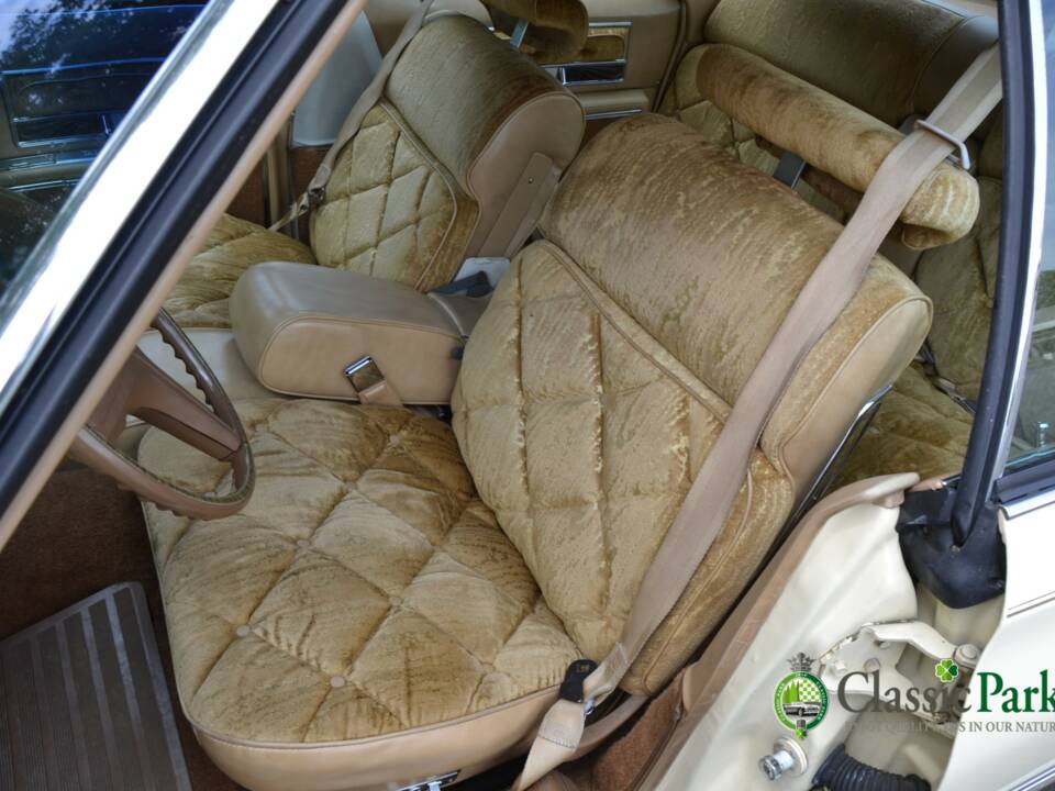 Immagine 21/50 di Buick Electra 225 Hardtop (1976)