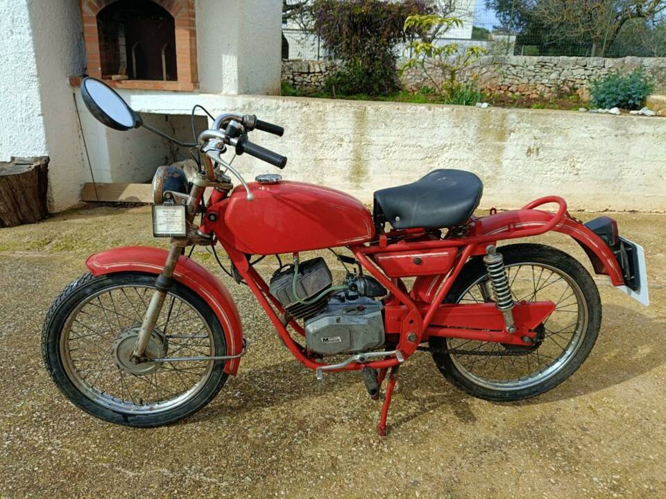 Afbeelding 2/35 van BM DUMMY (1979)