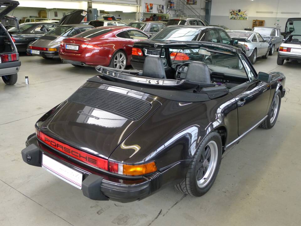 Bild 30/33 von Porsche 911 Carrera 3.2 (1985)
