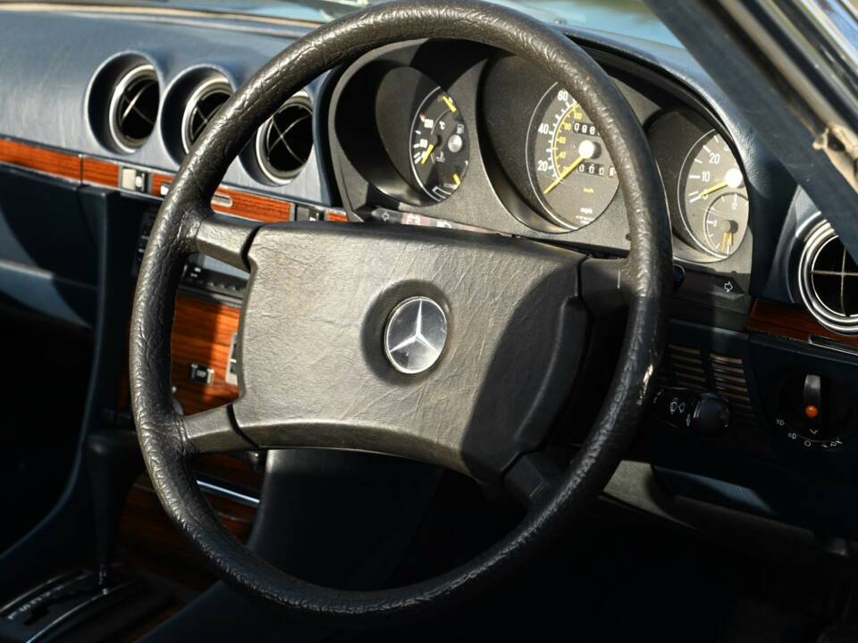 Immagine 39/50 di Mercedes-Benz 380 SL (1980)