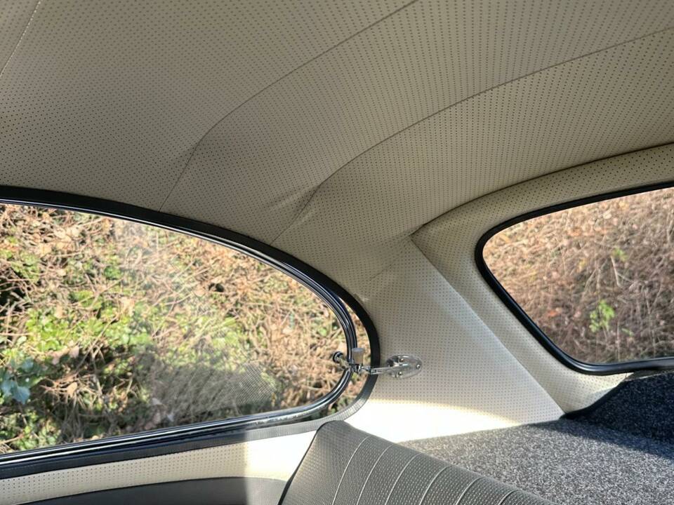 Image 13/21 of Volkswagen Beetle 1200 (1969)