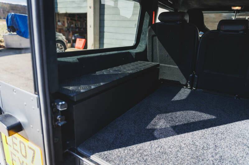 Bild 33/50 von Land Rover Defender Tophat (2007)