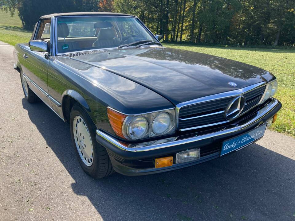 Image 29/42 of Mercedes-Benz 560 SL (1988)