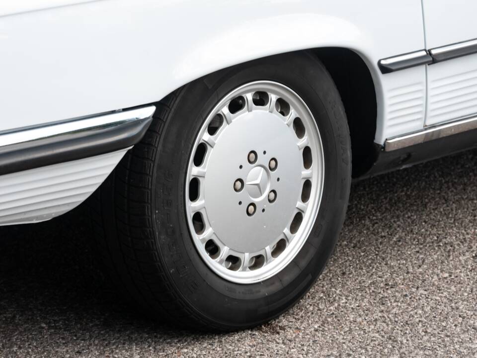 Bild 18/50 von Mercedes-Benz 300 SL (1989)