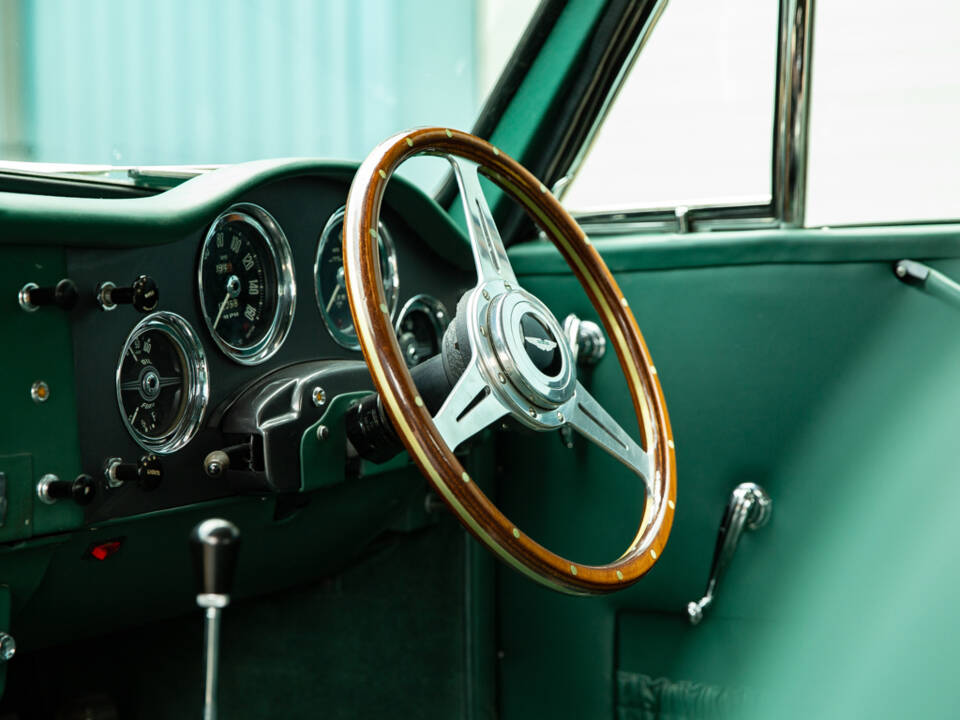Immagine 12/50 di Aston Martin DB 4 Prototype (1957)