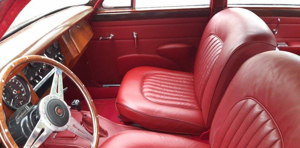 Image 35/49 of Jaguar Mk II 3.8 (1963)