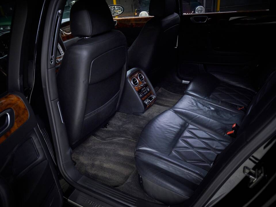 Image 69/100 of Bentley Continental Flying Spur (2008)