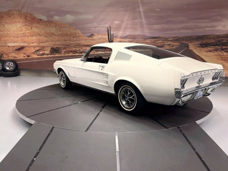 Image 2/50 of Ford Mustang 289 (1967)