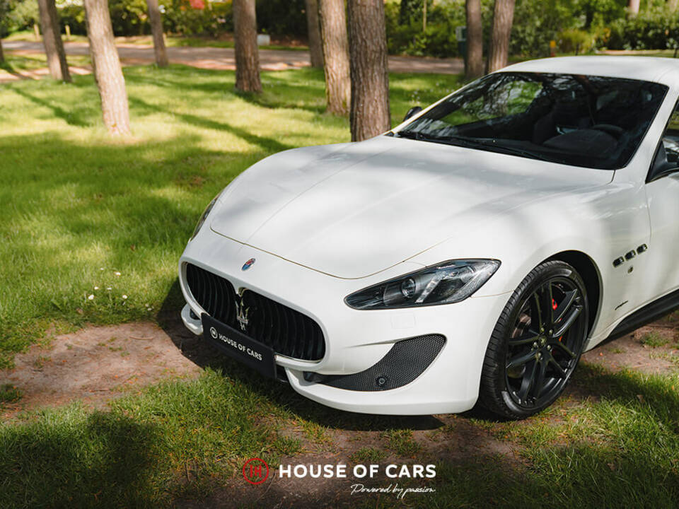 Image 10/48 of Maserati GranTurismo Sport (2013)