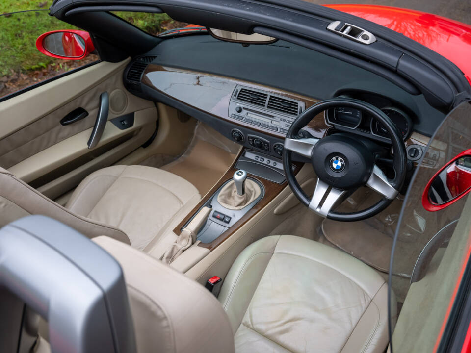 Image 6/18 of BMW Z4 2.2i (2004)