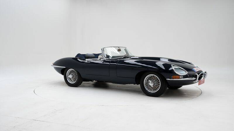 Image 3/15 de Jaguar Type E 4.2 (1966)