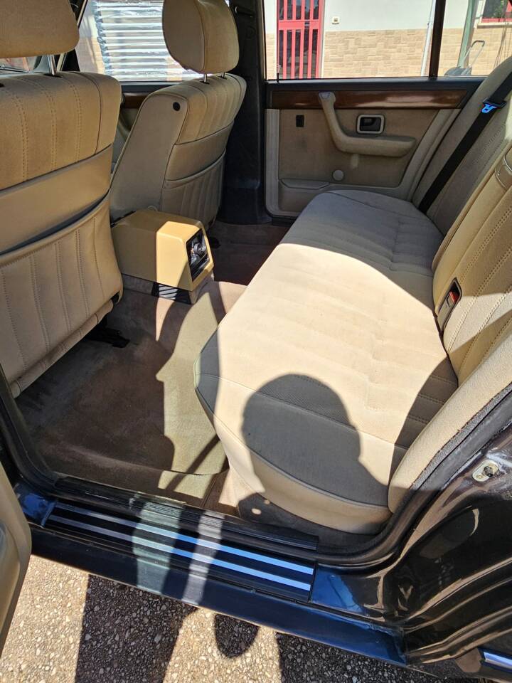 Image 11/100 of BMW 728i (1983)