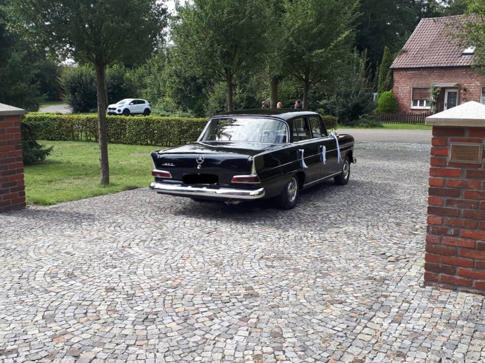 Afbeelding 4/12 van Mercedes-Benz 190 Dc (1961)