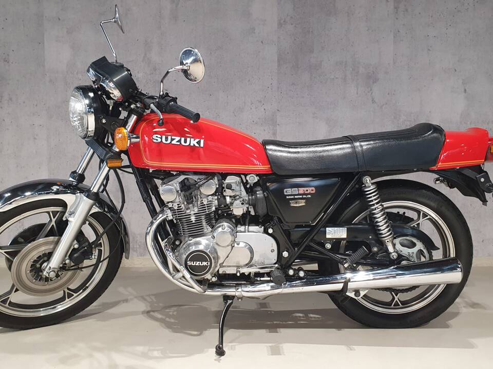 Bild 32/32 von Suzuki DUMMY (1977)