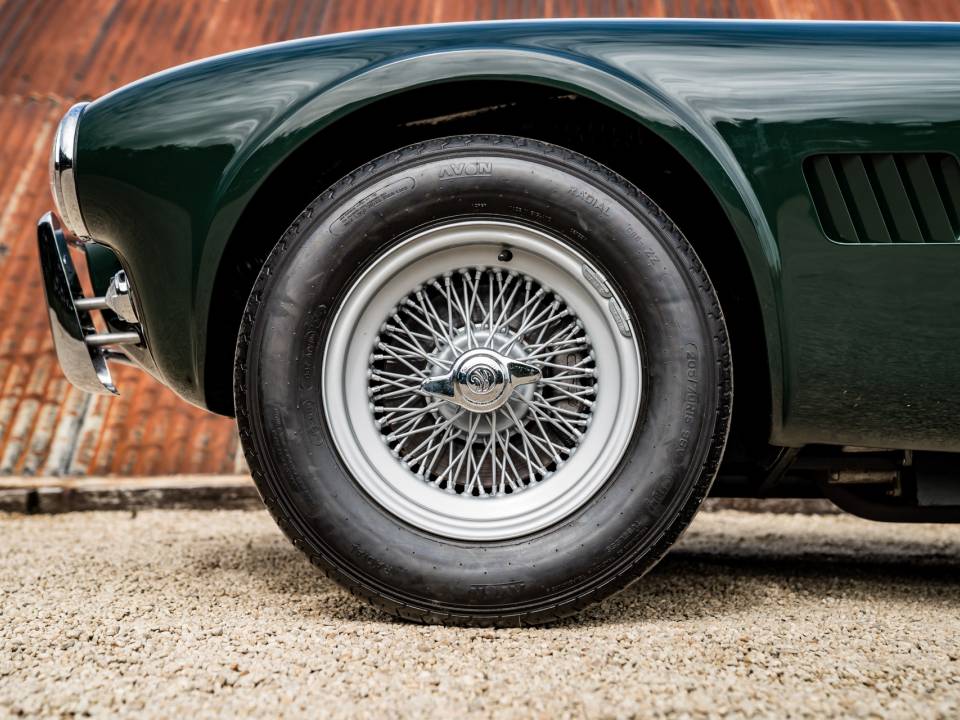Image 39/39 of AC Cobra 289 (1964)