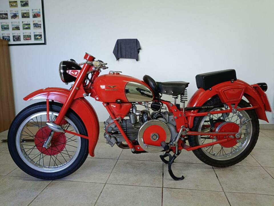 Image 31/39 of Moto Guzzi Falcone Sport (1954)