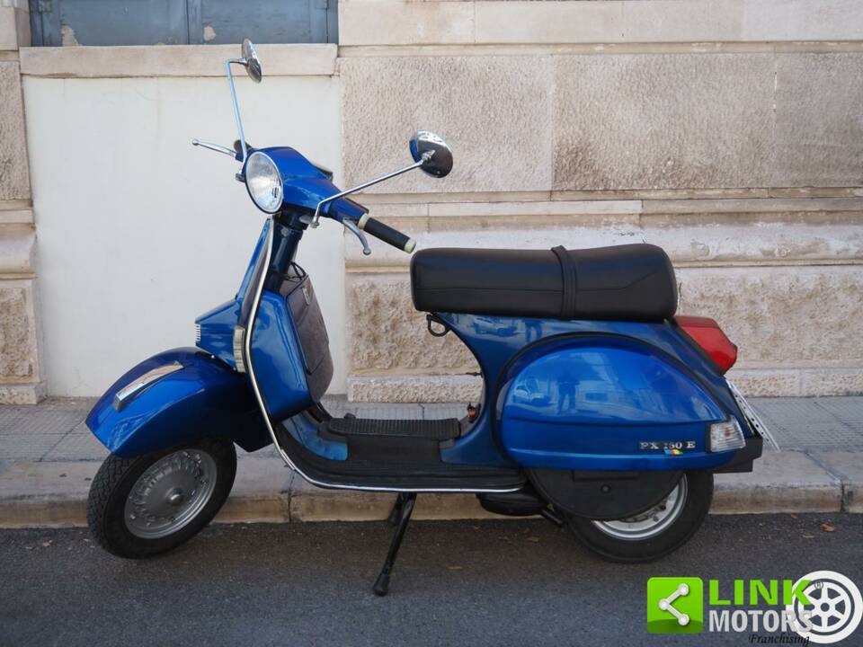 Bild 11/33 von Piaggio Vespa PX 150 E (1995)