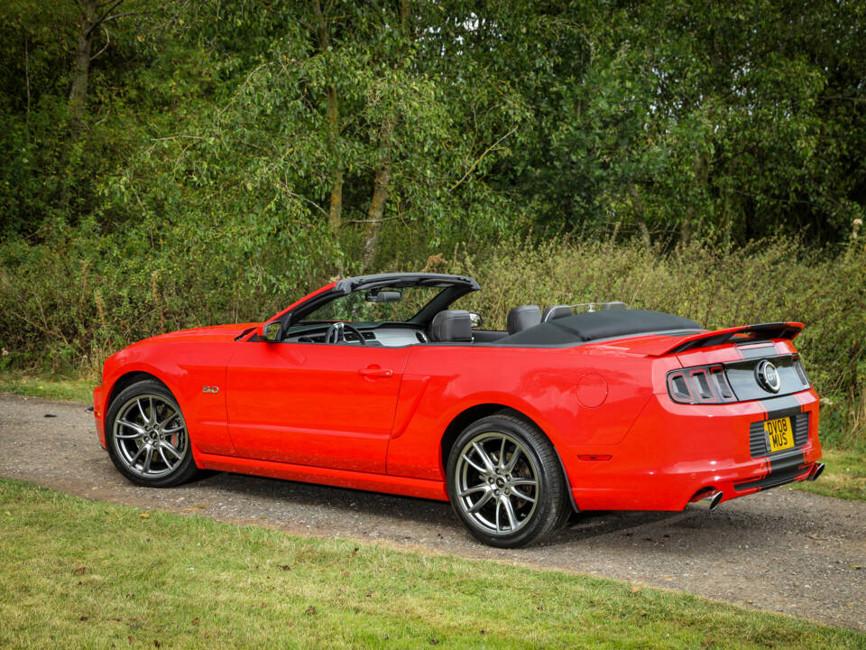 Afbeelding 3/8 van Ford Mustang 5.0 GT Premium (2013)