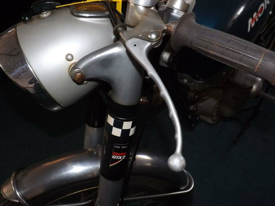 Immagine 7/30 di Moto Morini 175 Turismo (1962)