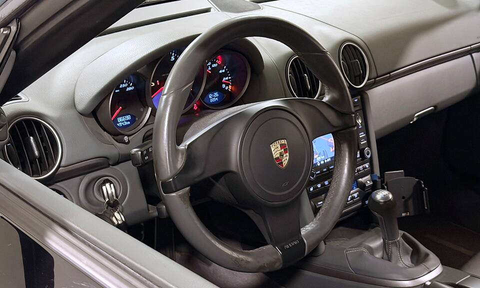 Image 14/26 of Porsche Boxster (2010)