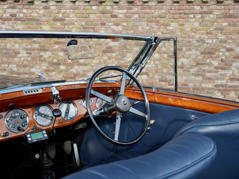 Image 42/50 of Lagonda LG 6 (1939)