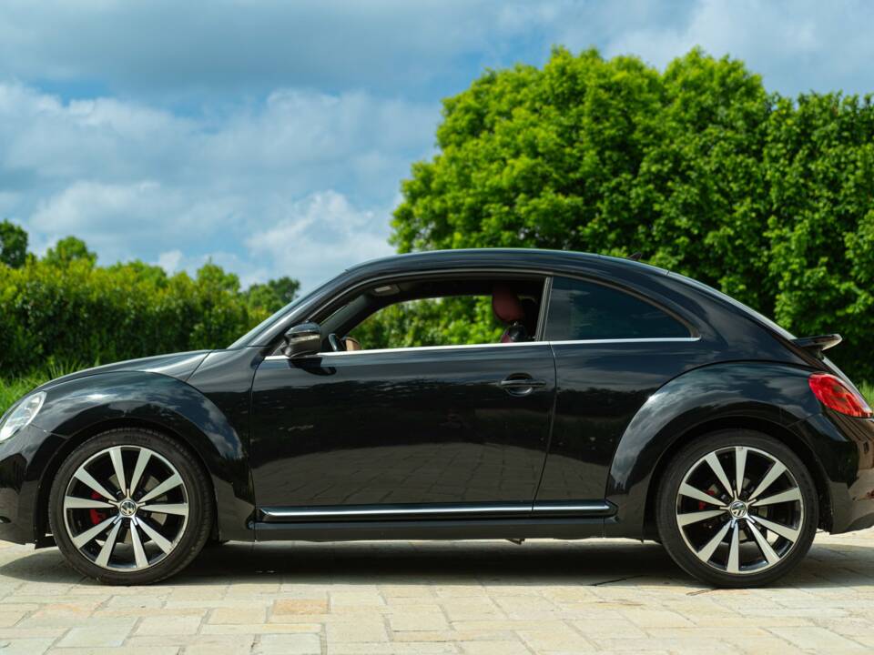Image 12/50 of Volkswagen New Beetle 2.0 (2012)