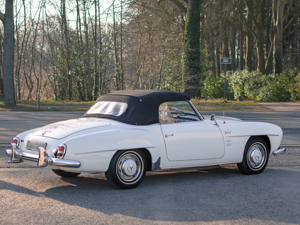 Image 15/42 de Mercedes-Benz 190 SL (1961)