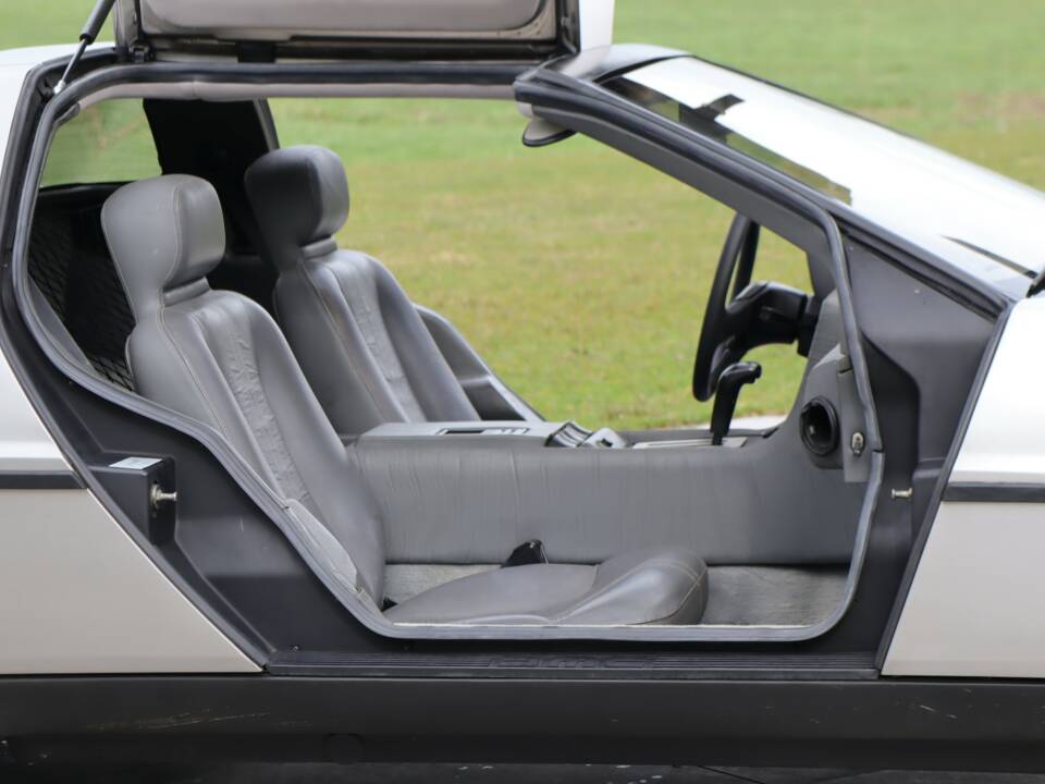 Image 29/50 de DeLorean DMC-12 (1981)