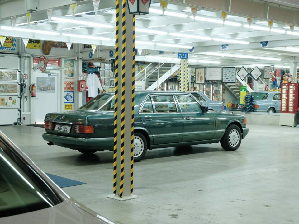 Bild 44/50 von Mercedes-Benz 420 SEL (1990)