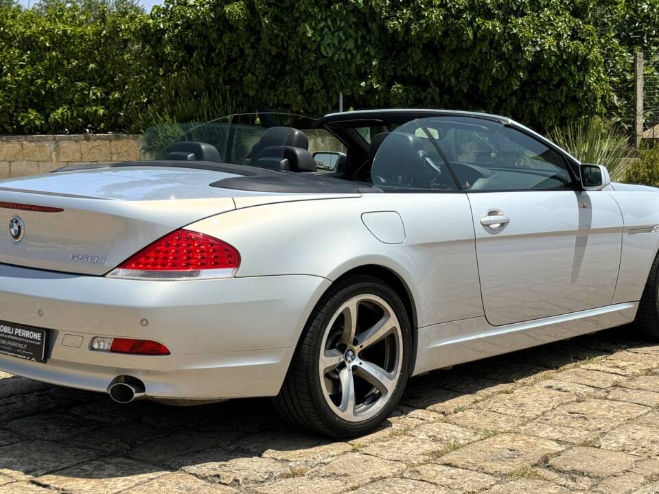 Imagen 25/26 de BMW 650i (2006)
