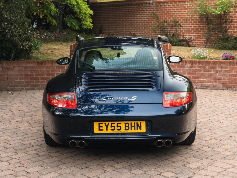 Bild 7/50 von Porsche 911 Carrera S (2005)