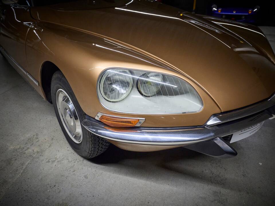 Image 28/99 of Citroën DS 23 Injection (1973)