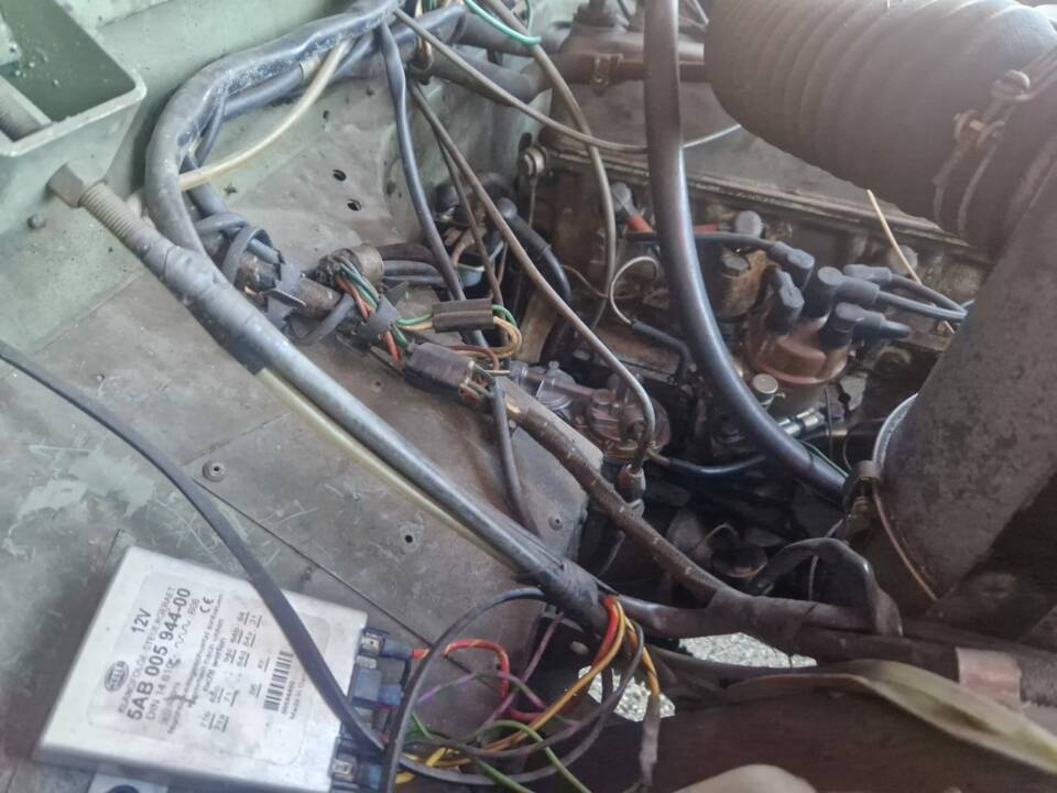 Image 31/54 of Land Rover 109 (1970)