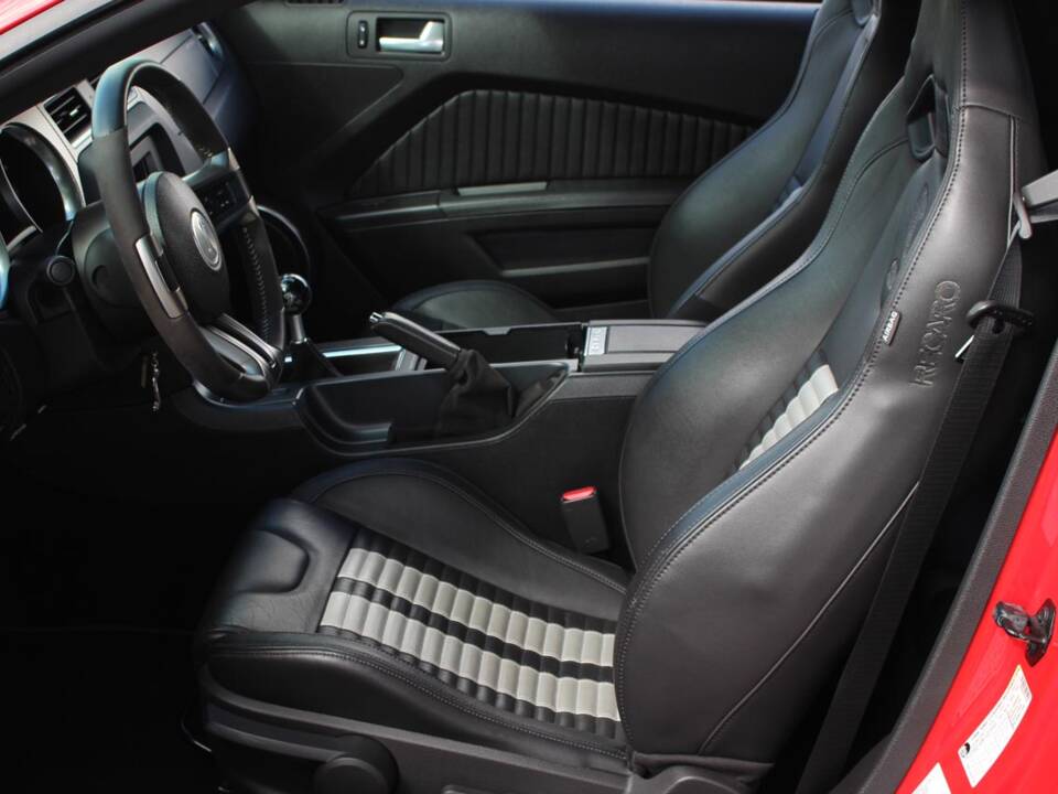 Afbeelding 9/29 van Ford Mustang Shelby GT 500 (2011)