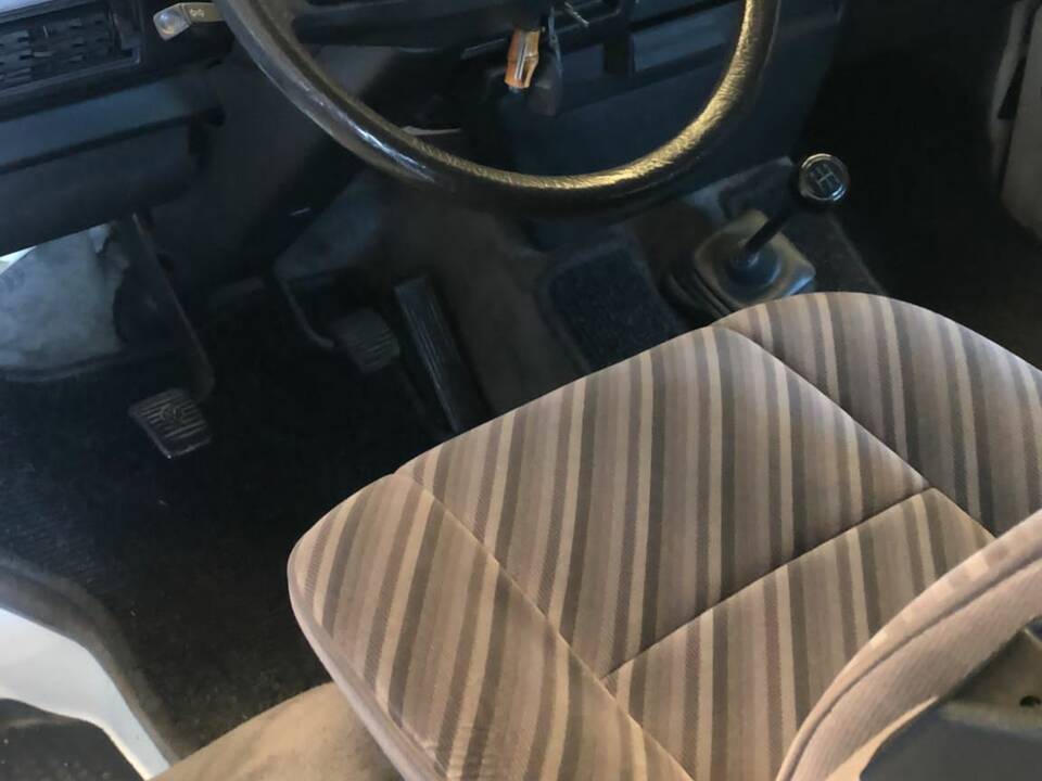Bild 5/14 von Volkswagen T3 Multivan 1.6 TD (1992)
