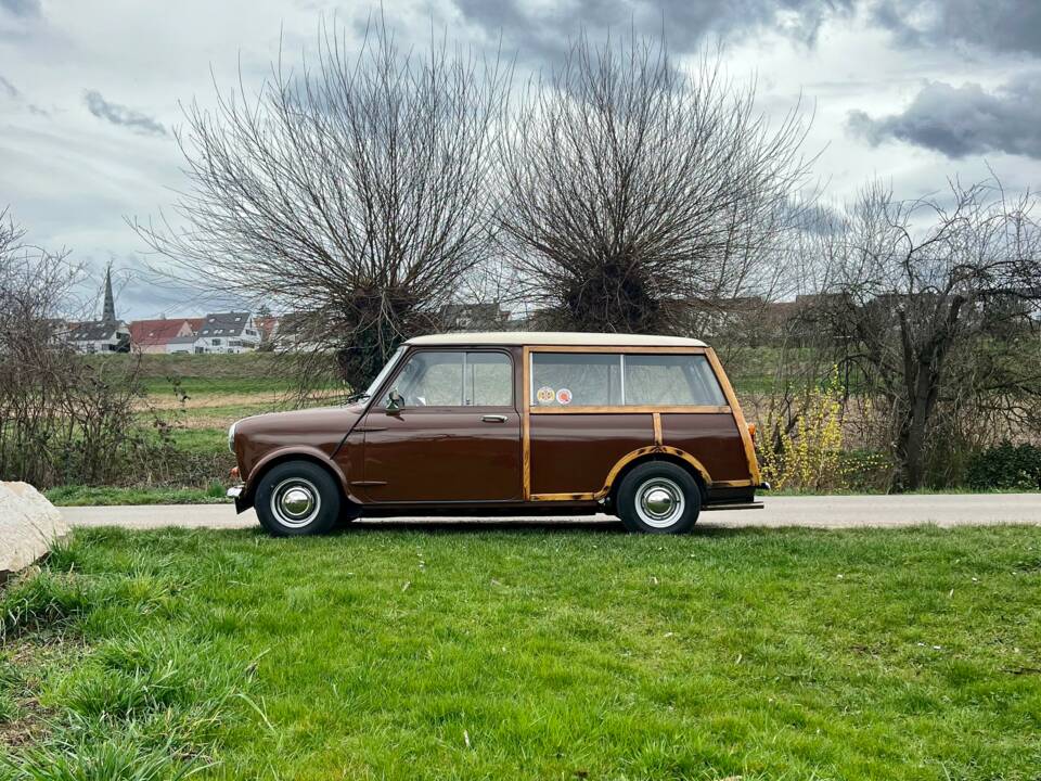 Image 3/45 of Austin Mini Countryman (1968)