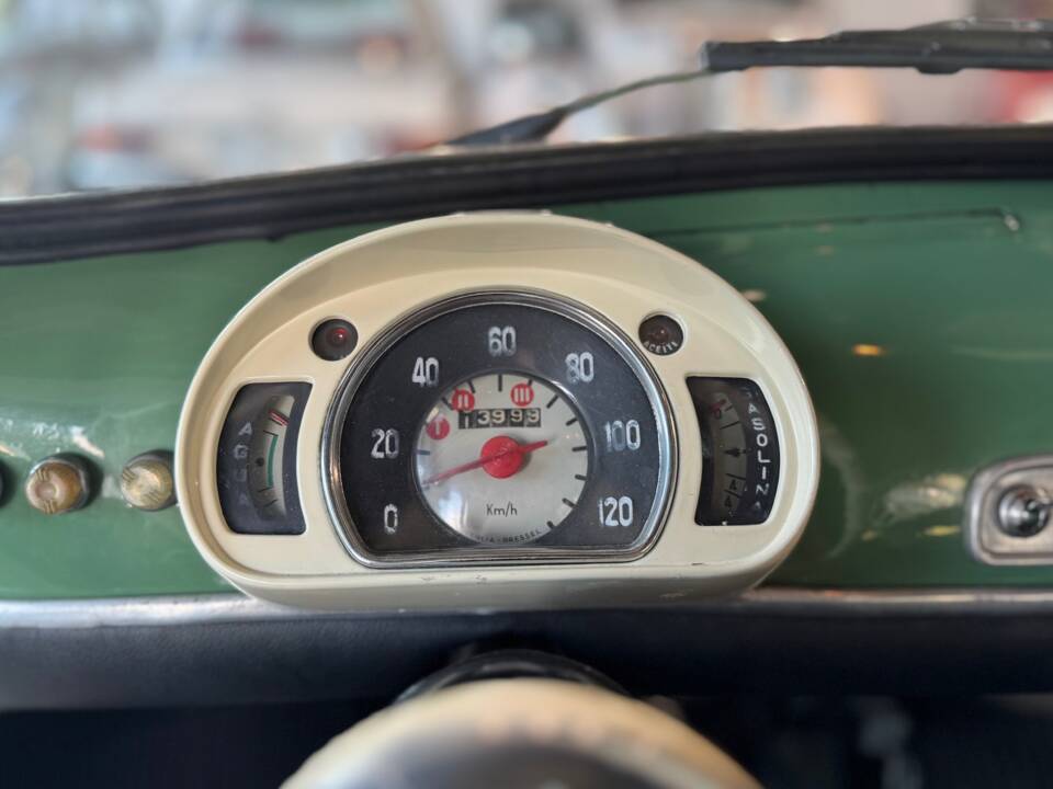 Immagine 18/36 di SEAT 600 D (1966)